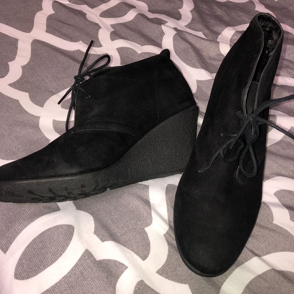 3-inch Wedged Black Booties! 😍